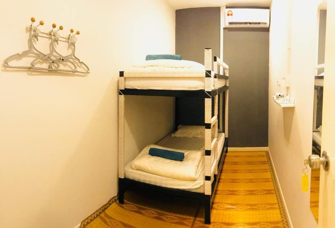 Yellow Duckling Homestay Semporna Eksteriør bilde